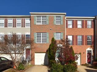 2457 Rolling Plains Dr, Herndon, VA 20171