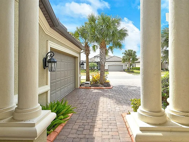 4735 Cabreo Ct — Photo 3
