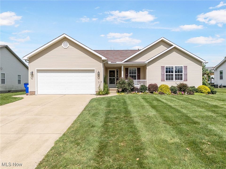1st image of 1046 Yorkshire Dr