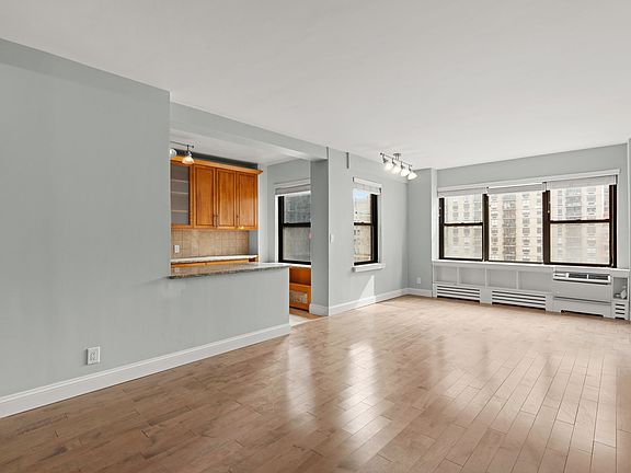 3rd image of 2 Tudor City Pl #6JOS