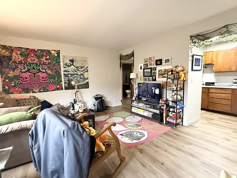 2070 Allen Blvd #3 — Photo 7