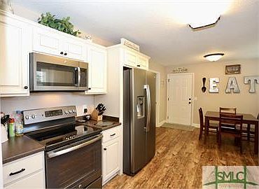 3rd image of 78 Woolard Way NE