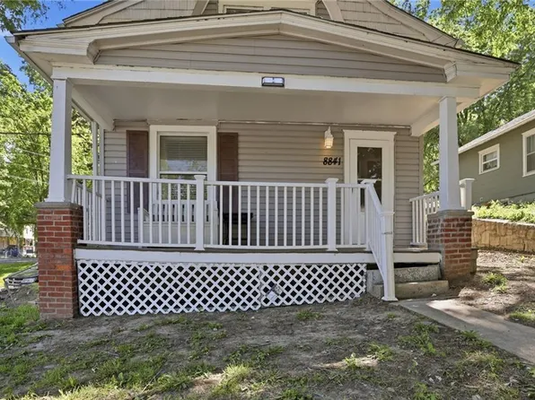 8841 Winner Rd, Independence, MO 64053