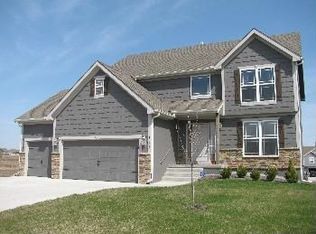 10827 N Randolph Ave, Kansas City, MO 64157
