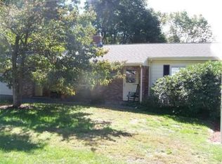 122 Leonard St, North Attleboro, MA 02760