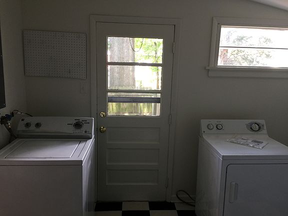 4th image of 4620 Patterson Ave