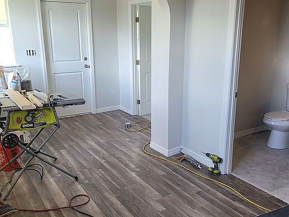 3rd image of 2875 59th Ave N