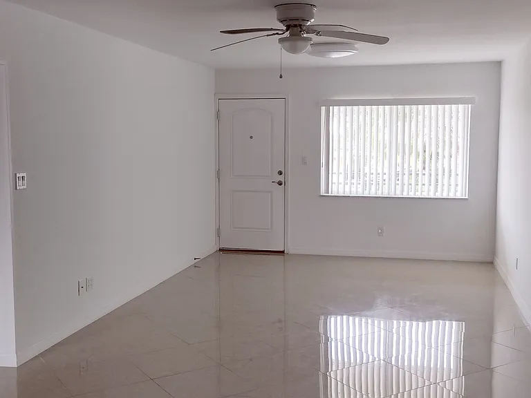 2350 S Palmetto Ave #A — Photo 3