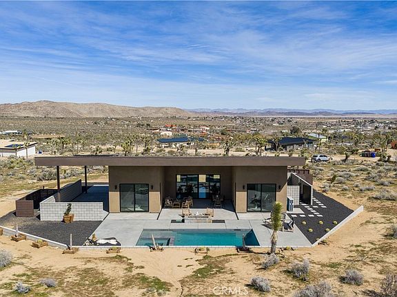 2nd image of 6738 Saddleback Rd