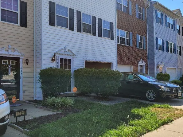 1427 Sutler Ter, Oxon Hill, MD 20745