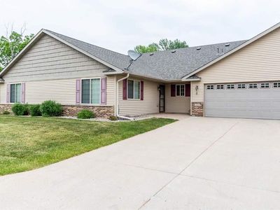 121 Palmer Path, Mankato, MN, 56001