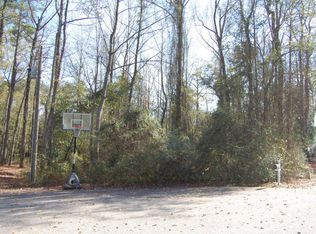 725 Crabapple Ln, Vass, NC 28394