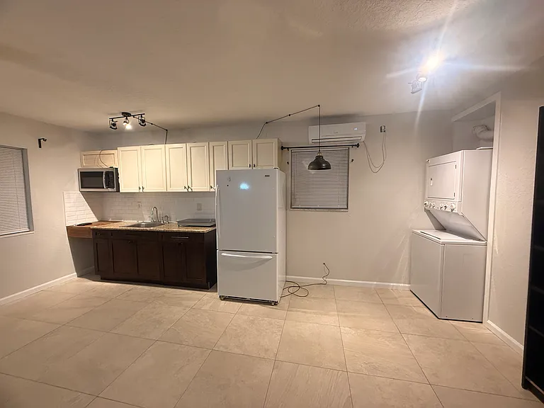 2521 E 149th Ave #2 — Photo 4