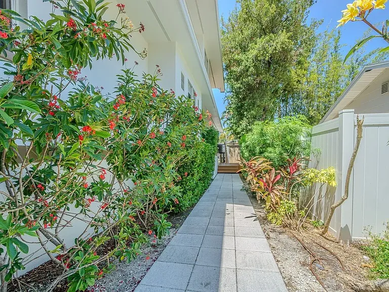 2114 S Venus St — Photo 22