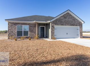 1879 SE Arnold Dr, Allenhurst, GA 31301