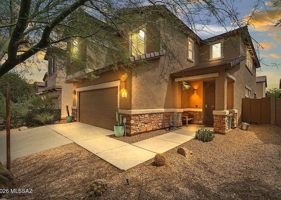 1st image of 32 E Placita Falena