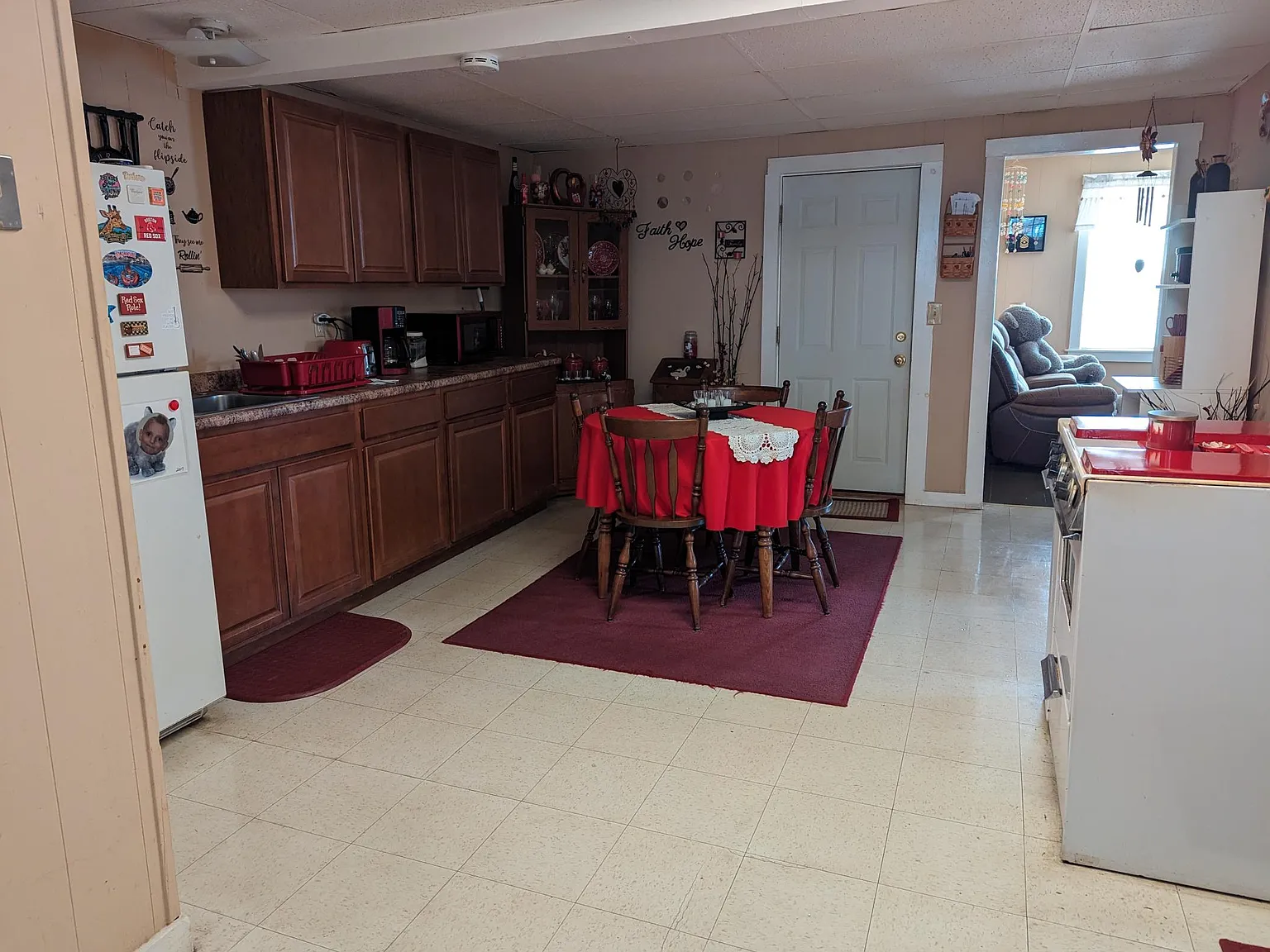 79 Cliff St — Photo 3