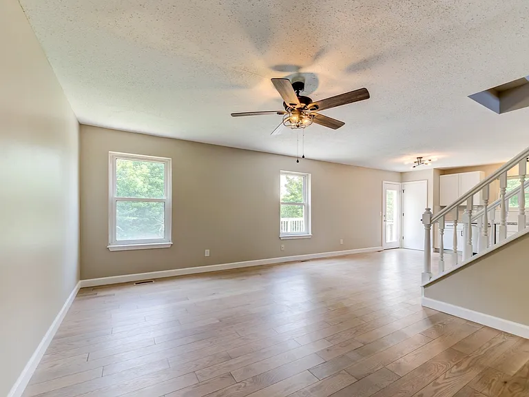 822 Estes Park Dr — Photo 8