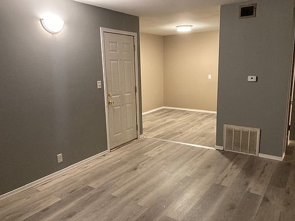 2nd image of 311 N Lincoln Ave #10730068