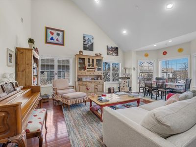 44 Autumn Drive, Plainview, NY, 11803