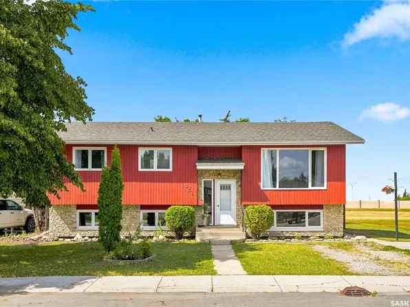 154 Delayen CRESCENT, Saskatoon, SK S7N 2V6