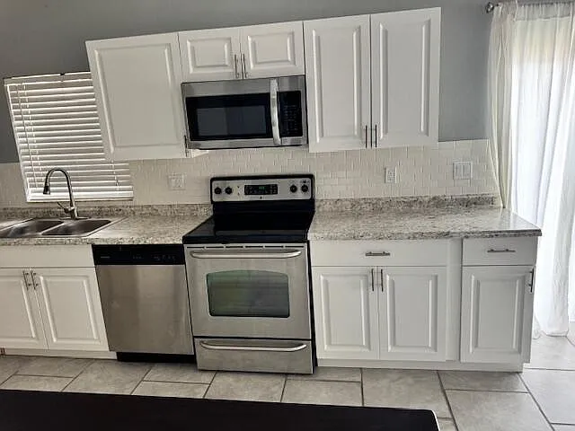 5202 Nutmeg Dr — Photo 16
