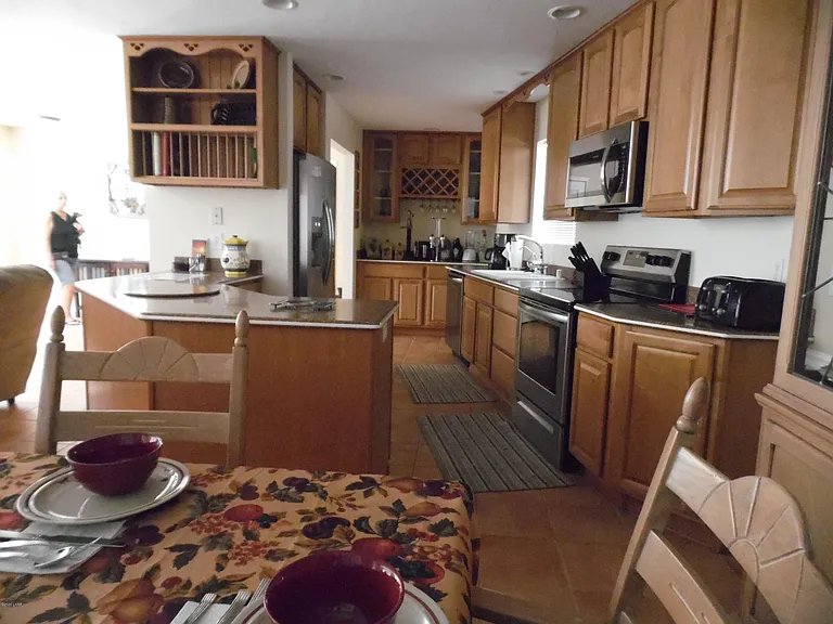 2886 Cisco Dr N — Photo 34