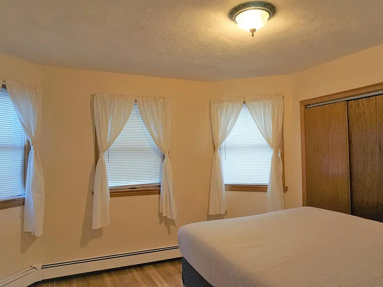 580 Main St #1 — Photo 5