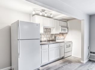 3383 High Ridge Blvd APT 19, High Ridge, MO 63049