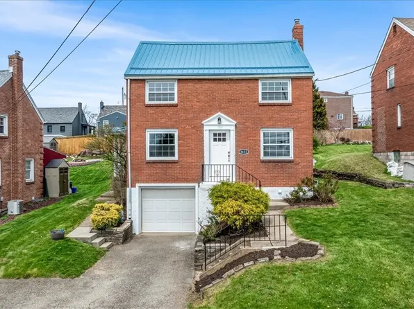 2622 Glenny Ln, West Mifflin, PA 15122