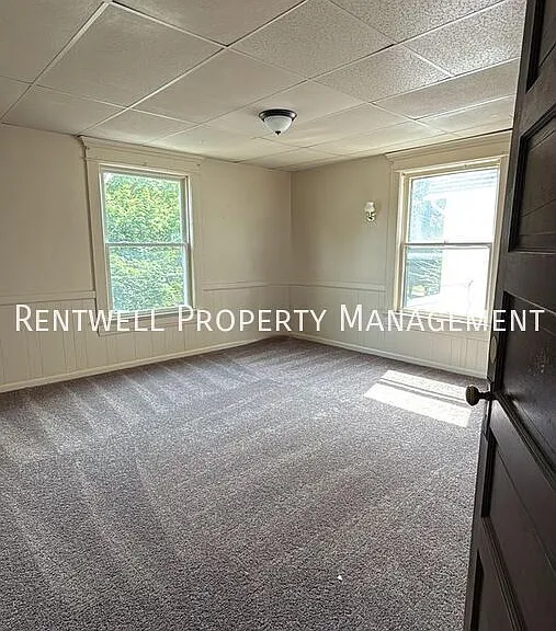 323 Boyles Ave — Photo 19
