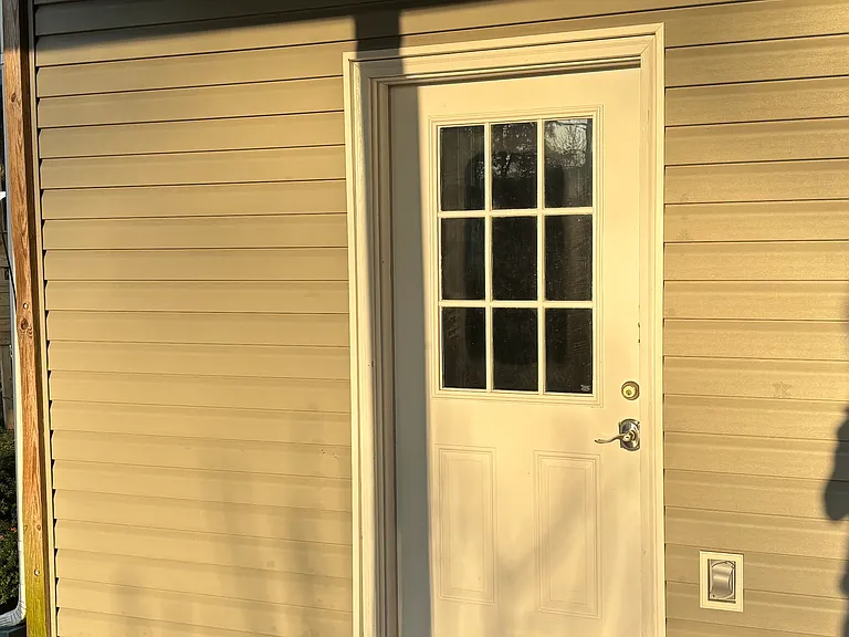 Cobblestone Hill Dr — Photo 9