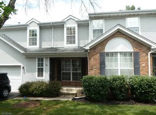111 Grantham Dr, Somerset, NJ 08873