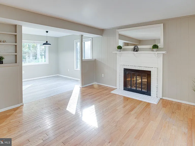 12303 Mulberry Ct — Photo 11