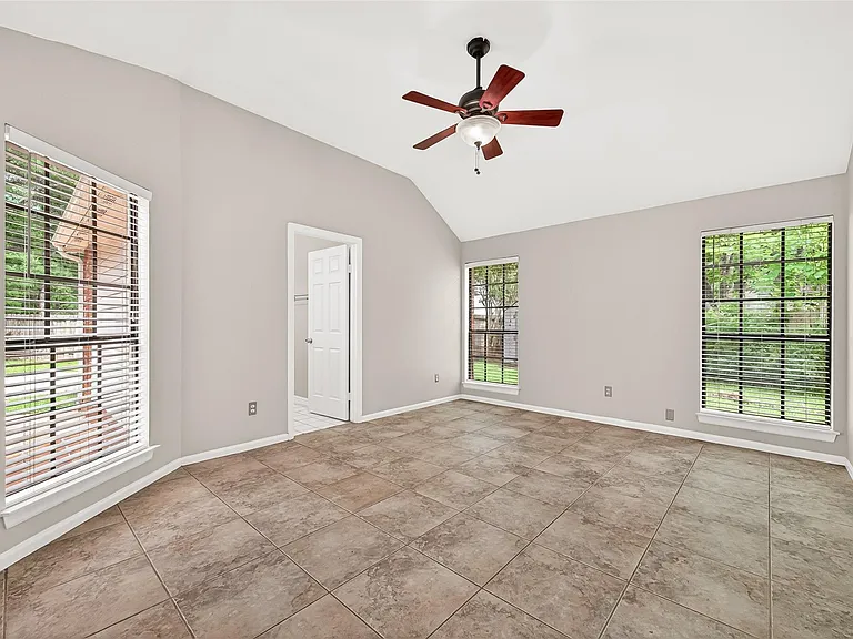 34 Green Slope Pl — Photo 24