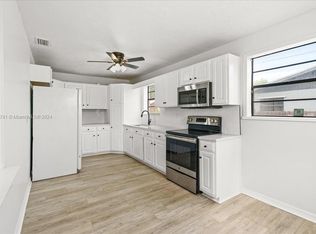 406 SW 7th Ct, Florida City, FL 33034