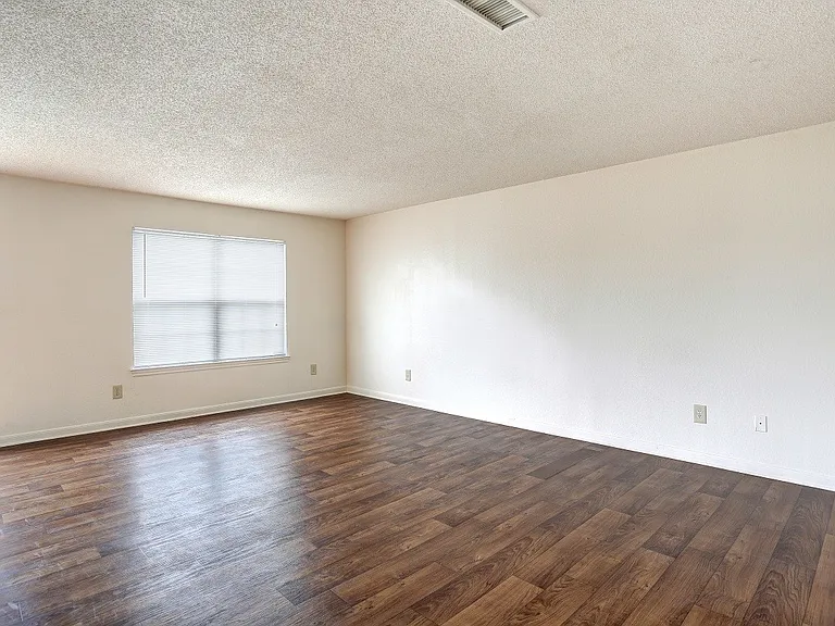 Rutherford Pointe Townhomes — Photo 4