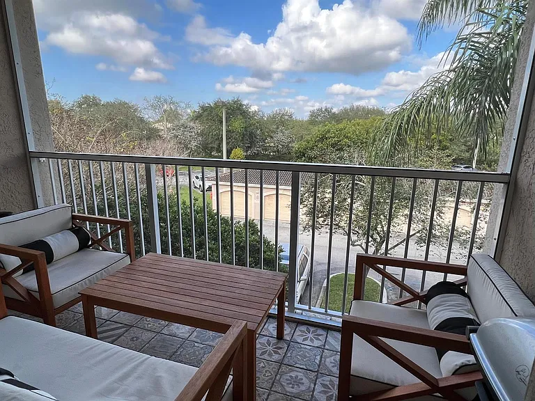 5025 Wiles Rd #303 — Photo 4