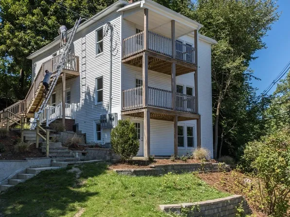 120 Grant St, Gardner, MA 01440