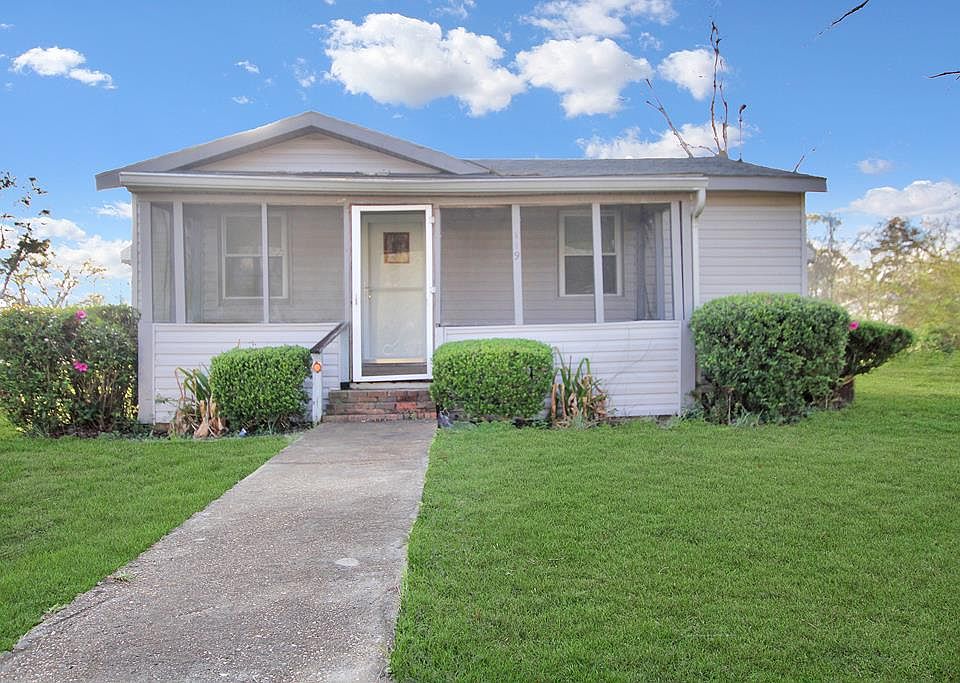 119 Middle St, AL 36375 Zillow