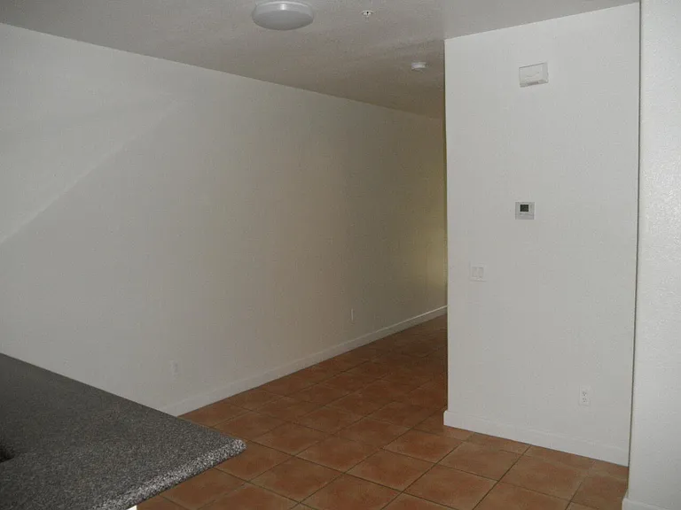 2405 Shoma Dr — Photo 10