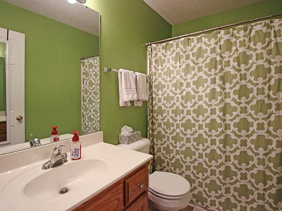 4th image of 478 Pisces Ave