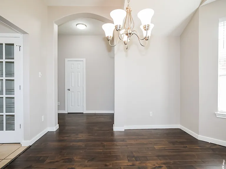 311 Lake View Dr — Photo 6
