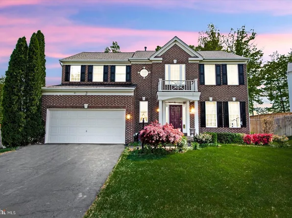 13408 Vista Forest Dr, Woodbridge, VA 22192