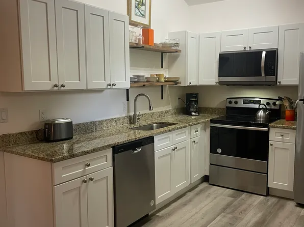 1488 Cleveland St, Clearwater, FL 33755