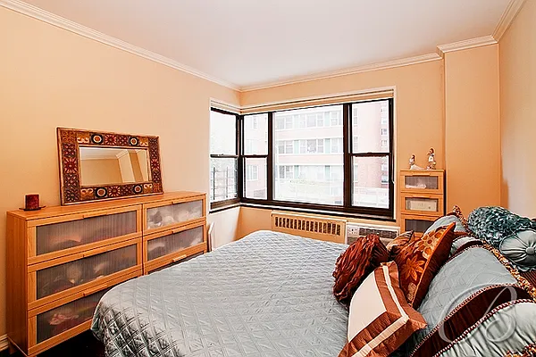 Sold by Bellmarc Realty | media 21