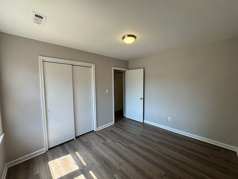 4700 Brockton Dr — Photo 14