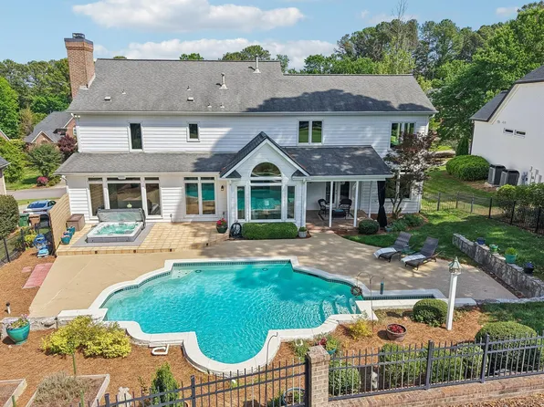 275 Hogans Valley Way, Cary, NC 27513