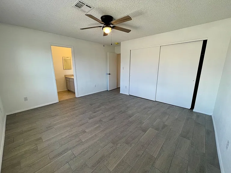 11348 E 24th Ln — Photo 15
