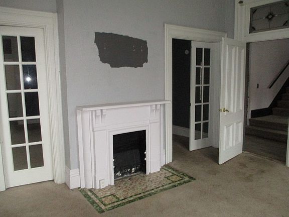 4th image of 612 N Harrison St